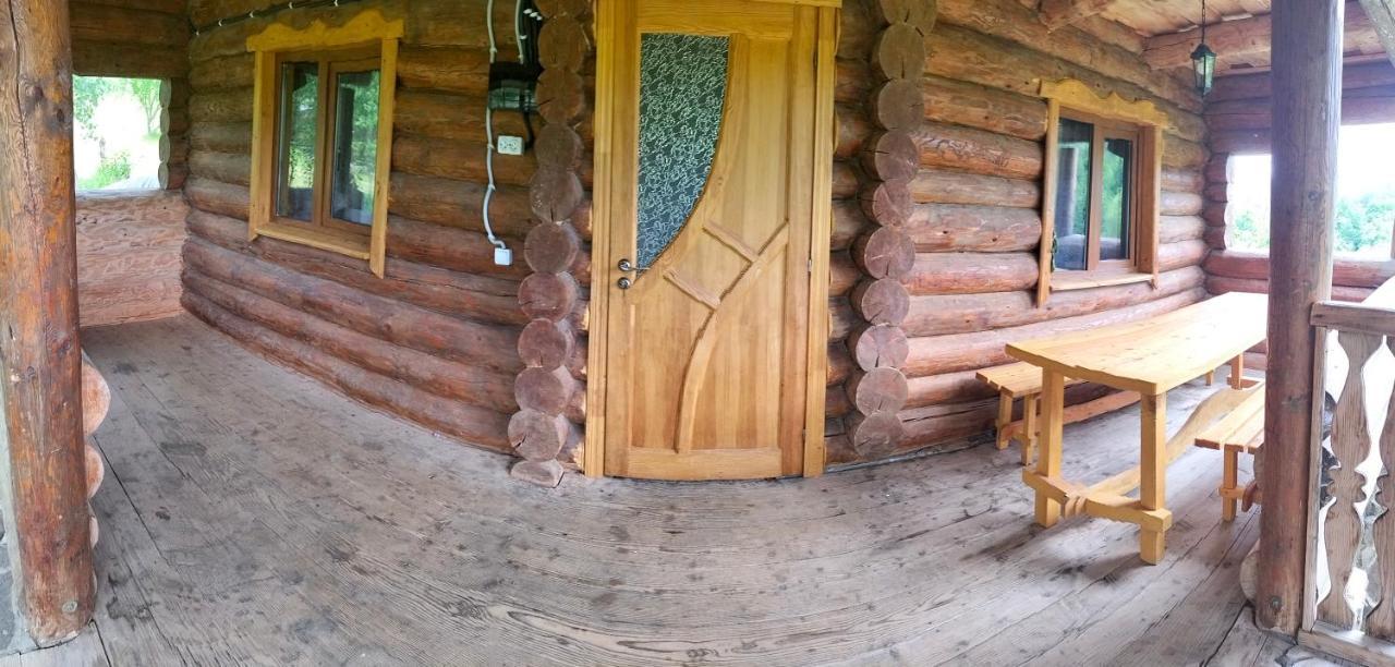 "Бджілка" І " Садиба Для Відпочинку" Lyuta Bagian luar foto